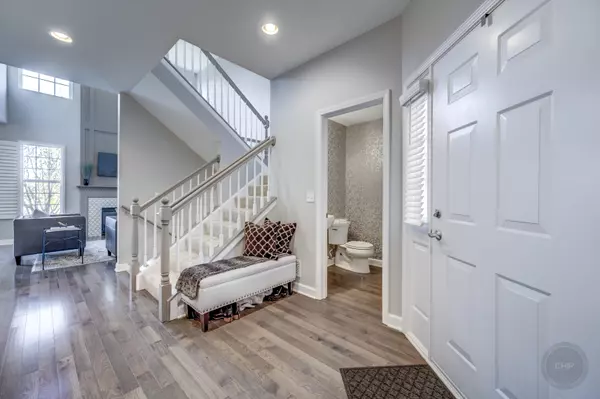 Oswego, IL 60543,201 Dorset Avenue #201