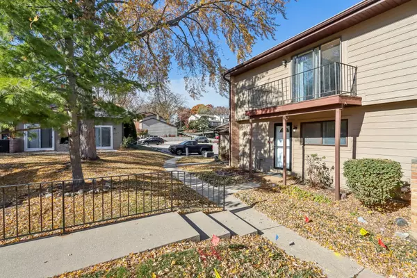 Fox Lake, IL 60020,75 Mineola Road #75