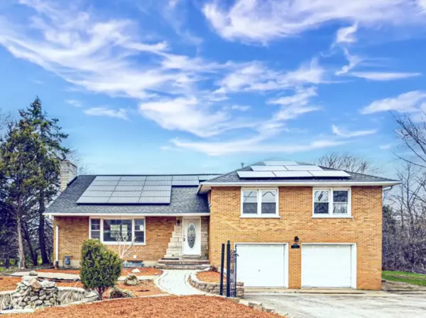 3851 N Frontage Road, Gurnee, IL 60031