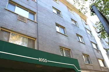 1055 W Catalpa Avenue #520, Chicago, IL 60640