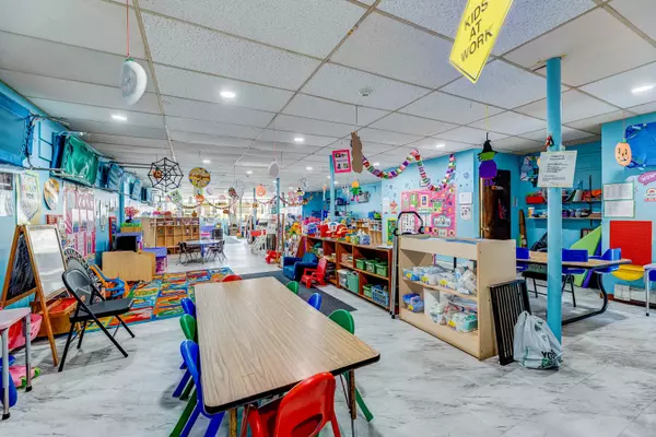 Chicago, IL 60629,4250 W 63rd Street