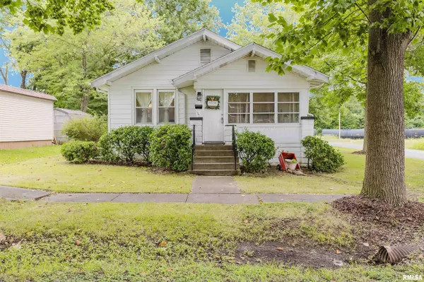 Herrin, IL 62948,220 S 8TH Street