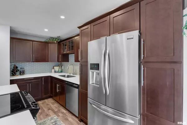 Bettendorf, IA 52722,3461 CEDARVIEW Court