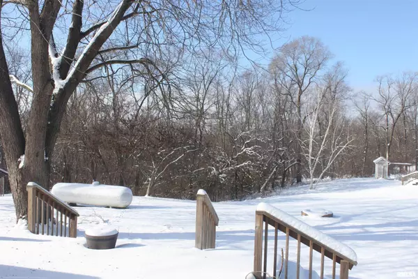 Taylor Ridge, IL 61284,9012 98TH W Street