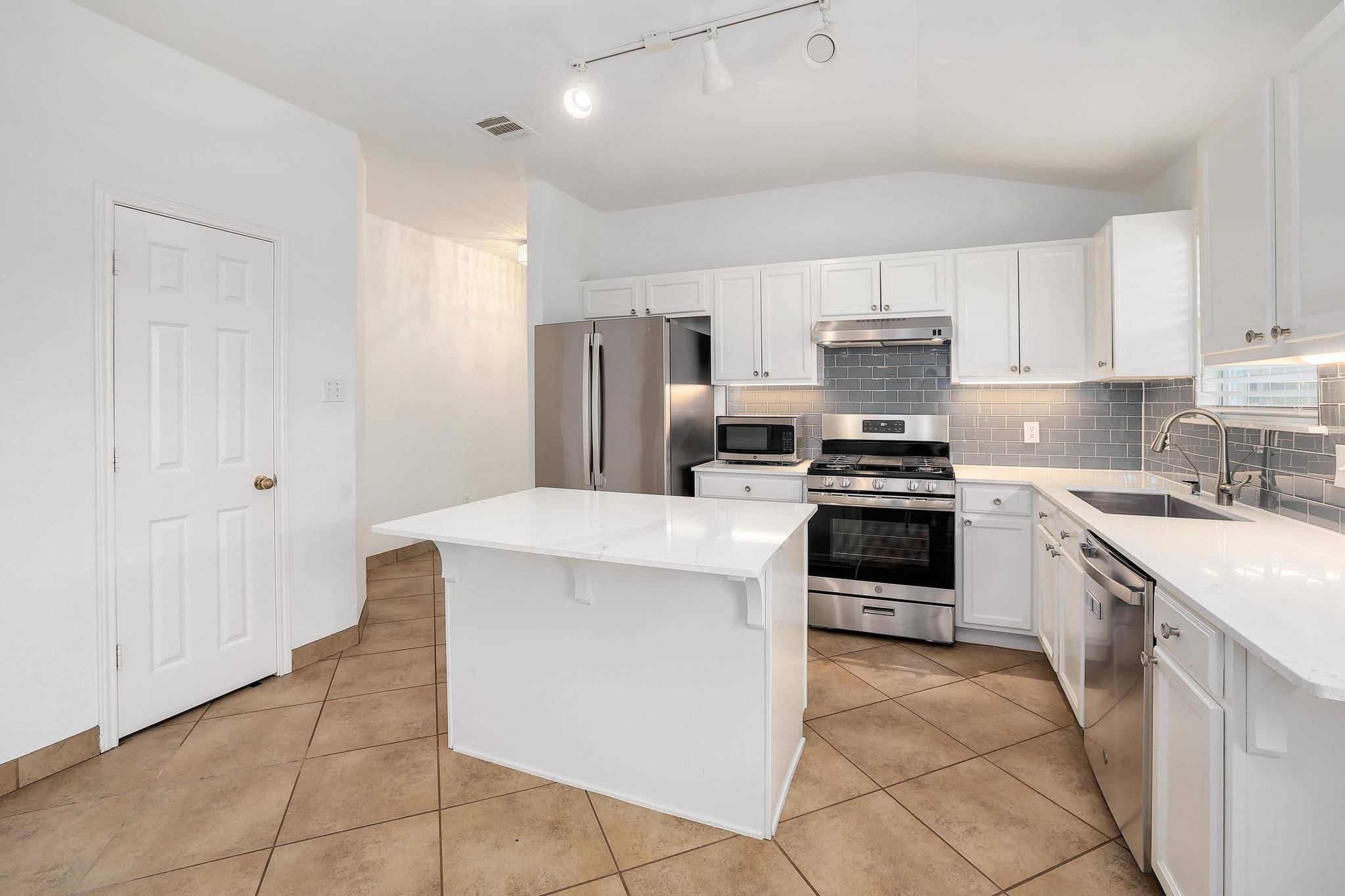 Round Rock, TX 78665,2728 Breezy Point CV