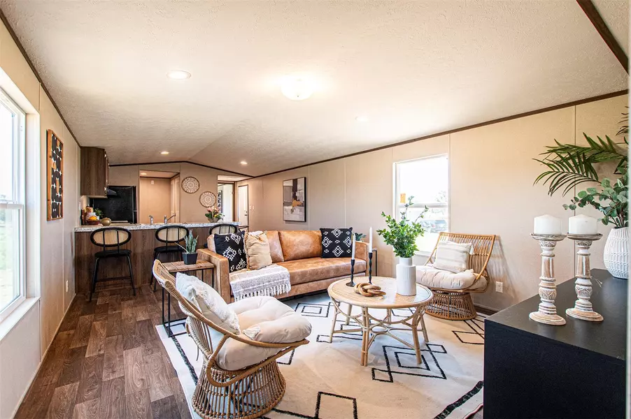 106 Spanish Oak RD, Dale, TX 78616