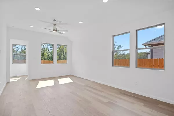 Elgin, TX 78621,330 Bendecido LOOP