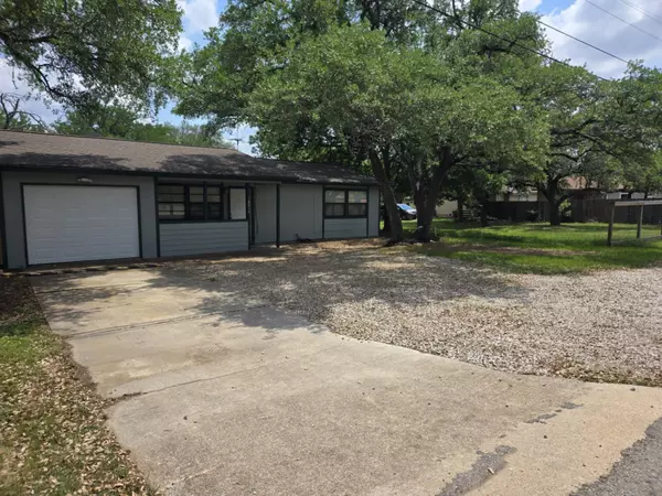 Jonestown, TX 78645,18215 Center ST