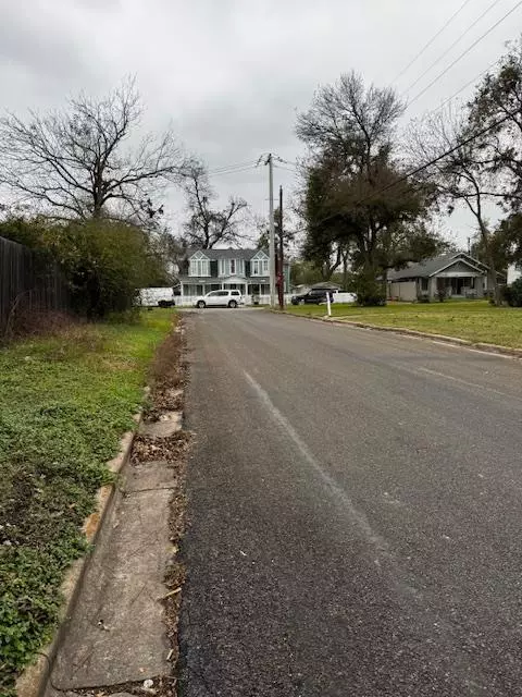 Taylor, TX 76574,1026 Victoria ST