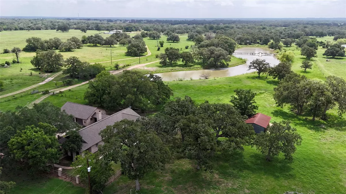 Hallettsville, TX 77964,4361 US Highway 77 S