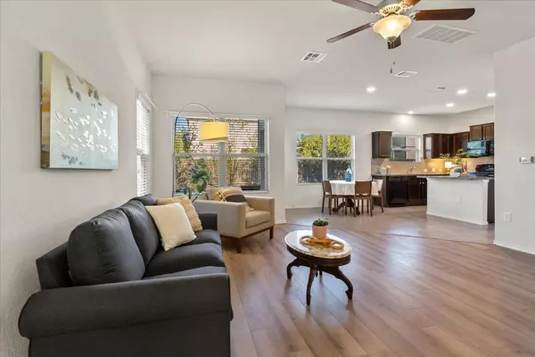 Austin, TX 78744,3724 Alpine Autumn DR