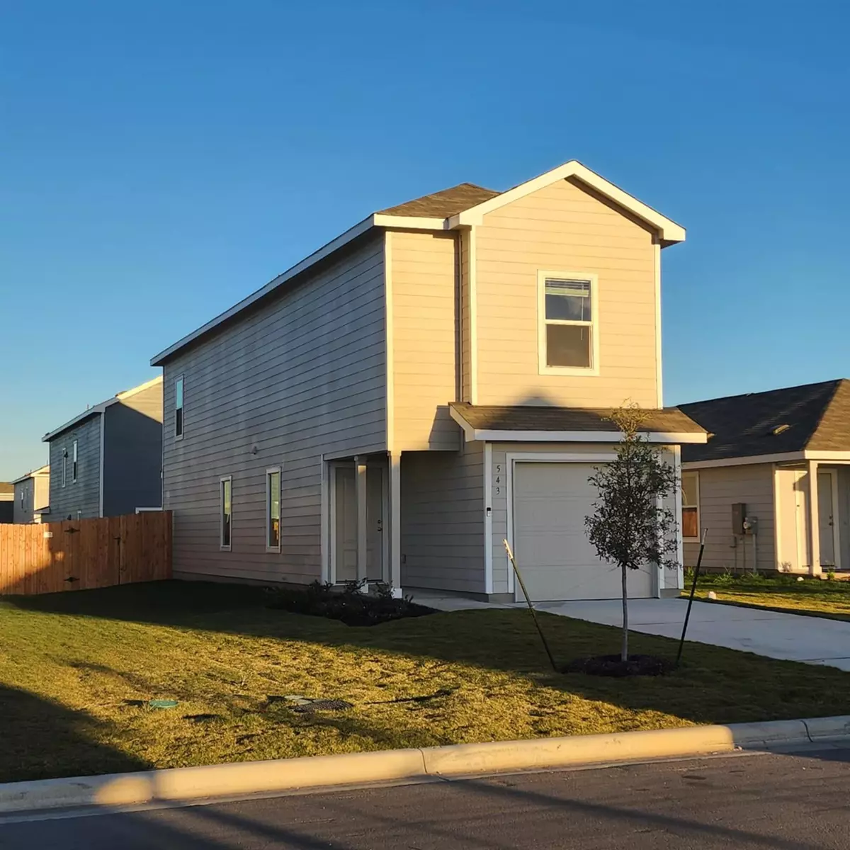Jarrell, TX 76537,543 Commander Abbott DR