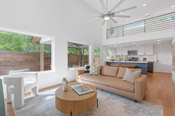 402 W 55th ST #2, Austin, TX 78751