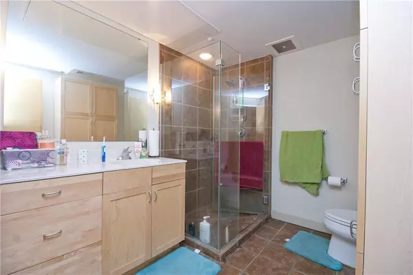 Austin, TX 78705,711 W 26th ST #700