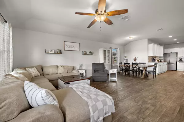 Hutto, TX 78634,1006 Pembroke CT