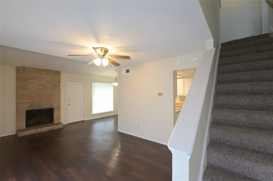 4713 Teri RD #A, Austin, TX 78744