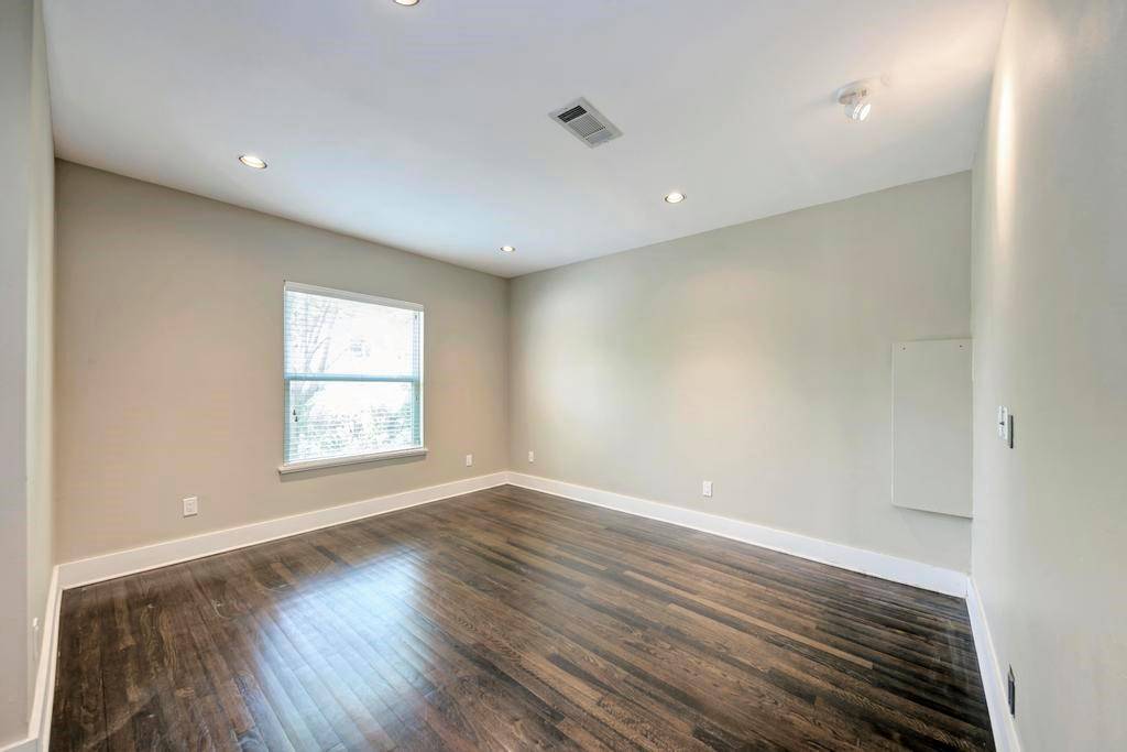 Austin, TX 78702,1014 E 14th ST