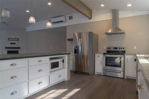 Seguin, TX 78155,120 Erskine Ferry RD