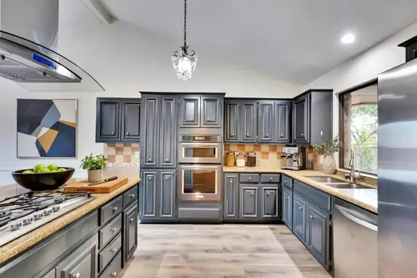 Austin, TX 78746,2120 Wychwood DR