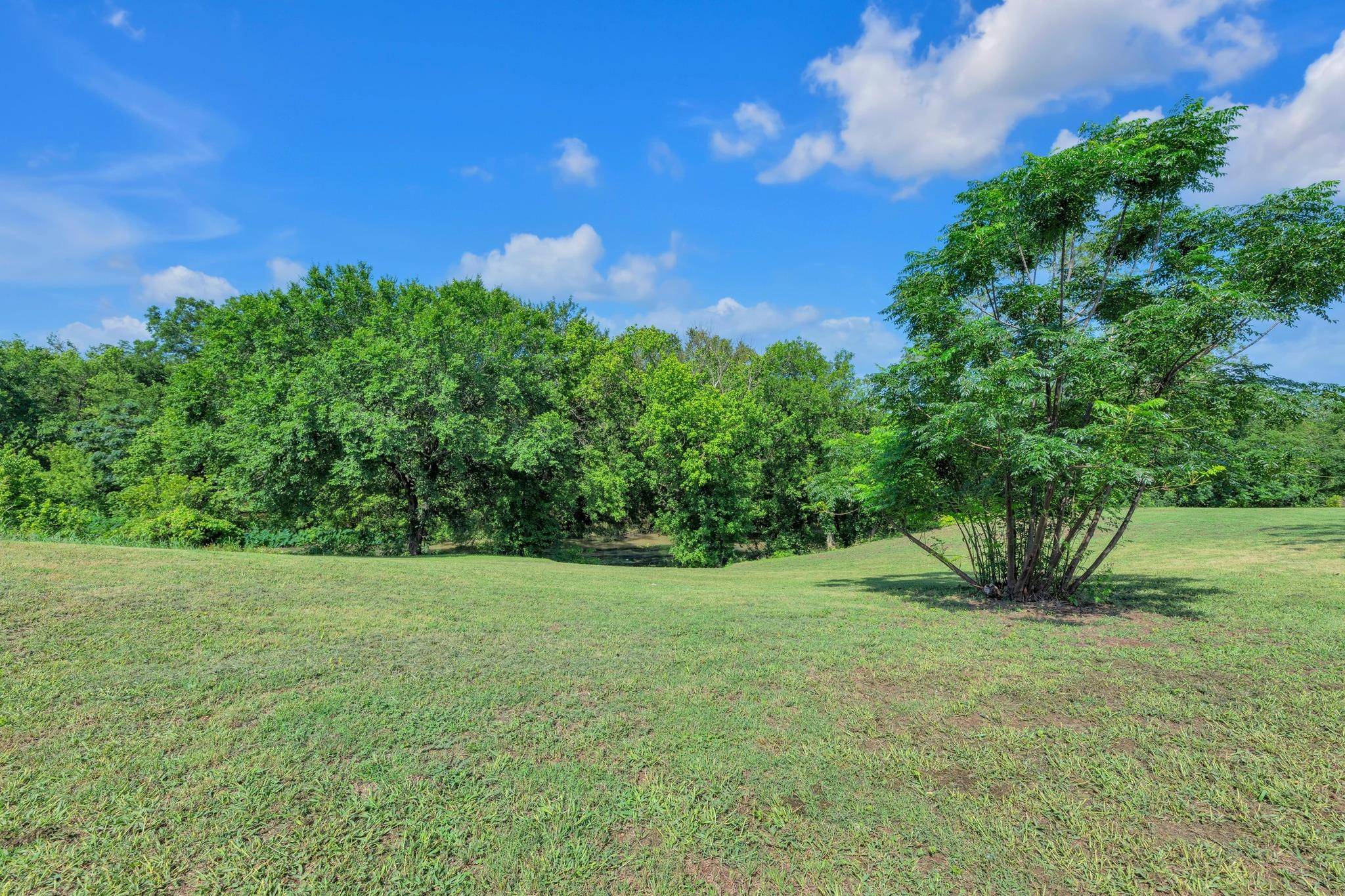 Elgin, TX 78621,148 Meadows DR