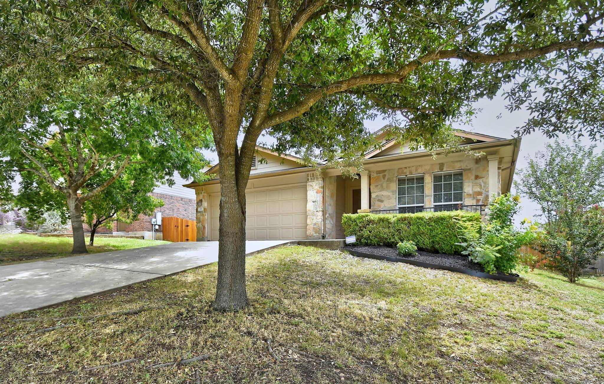 Kyle, TX 78640,371 Bloomsbury DR