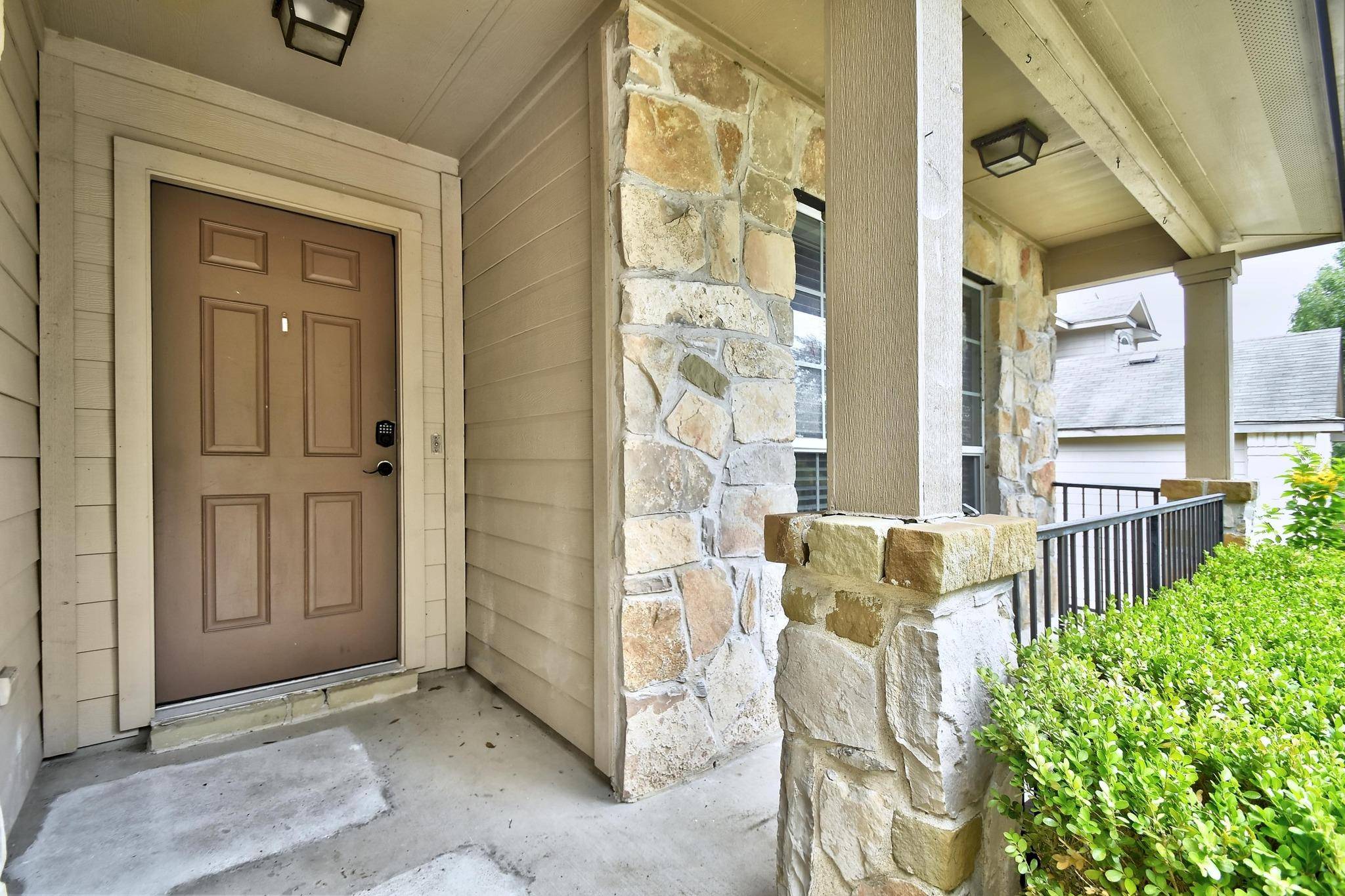 Kyle, TX 78640,371 Bloomsbury DR