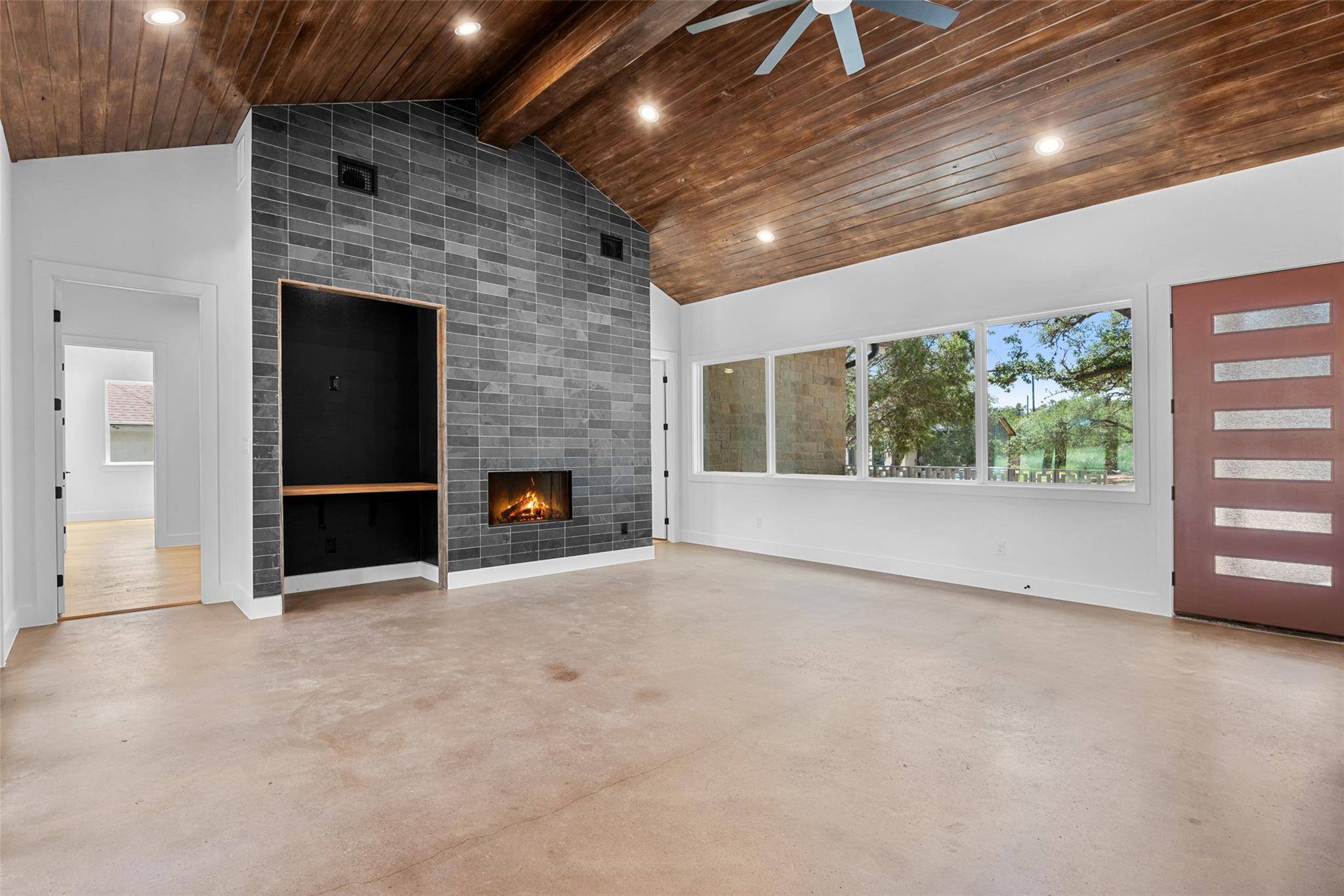 Wimberley, TX 78676,47 War Bonnet