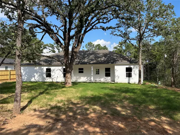 Bastrop, TX 78602,128 Heleakala DR