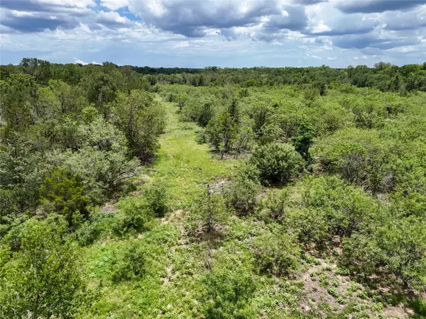 Dale, TX 78616,689 Chamberlin RD