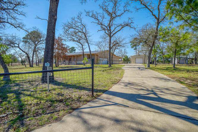 Bastrop, TX 78602,120 Lariat CT