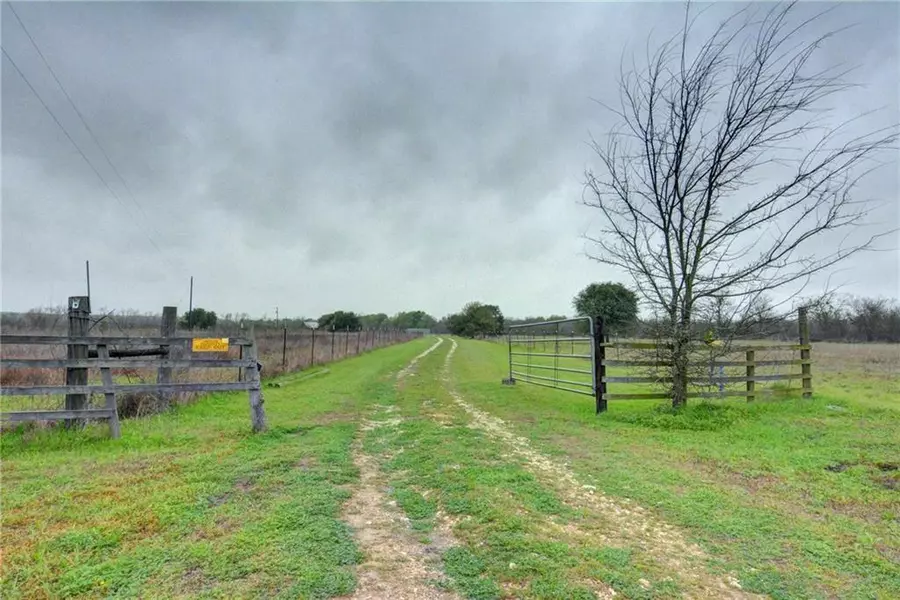 4713 Granny DR, Del Valle, TX 78617