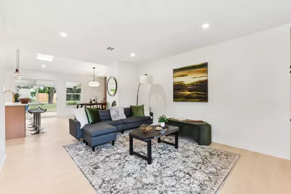 Austin, TX 78752,7503 Carriage DR