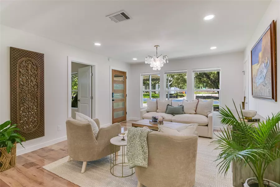 7806 Mullen DR, Austin, TX 78757