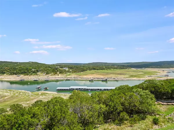 17545 E Reed Parks RD #5, Jonestown, TX 78645