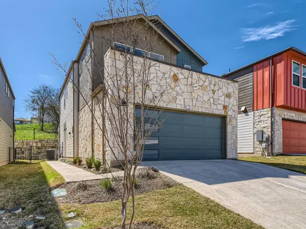 7103 Terrazzo Cottage LN #33, Austin, TX 78744