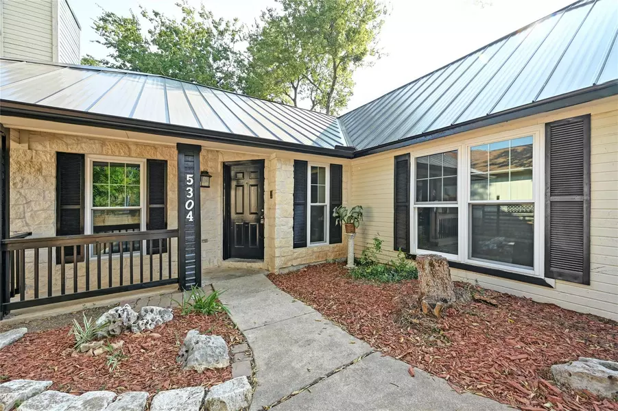 5304 China Berry RD, Austin, TX 78744