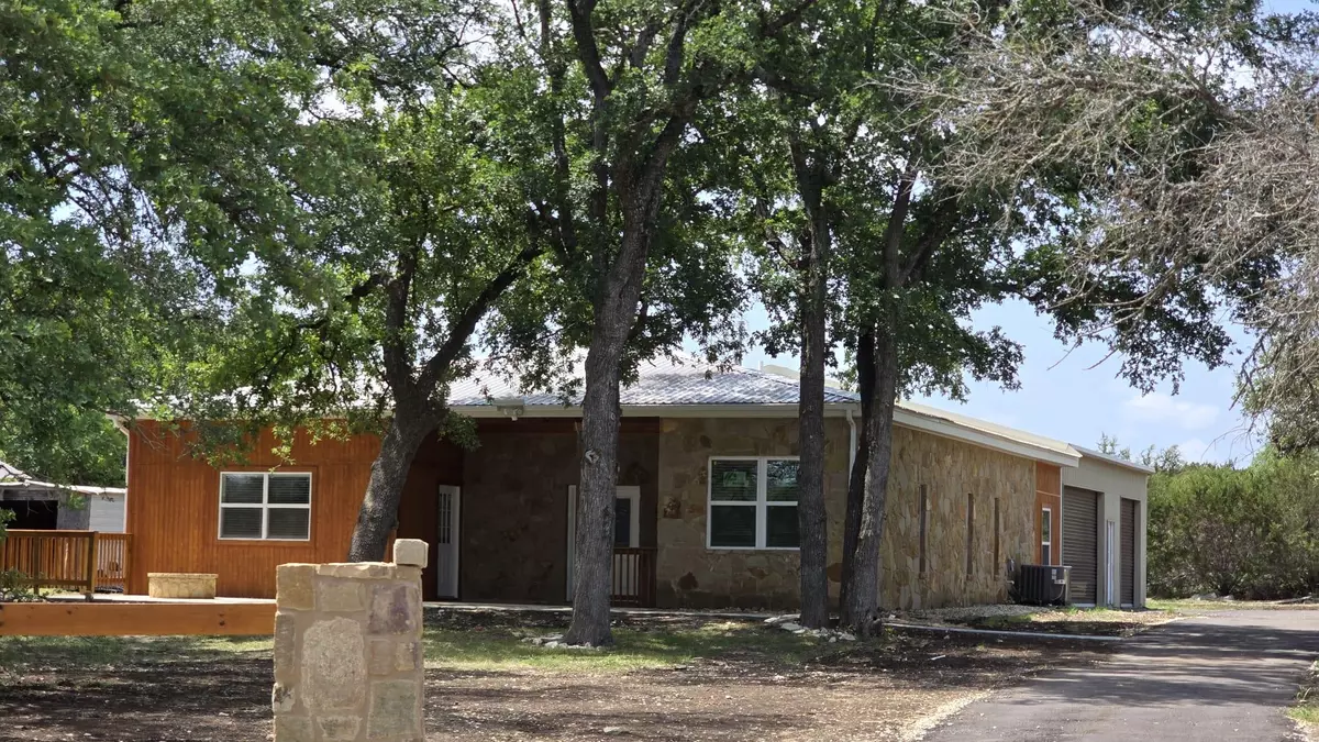 Liberty Hill, TX 78642,305 Remuda DR