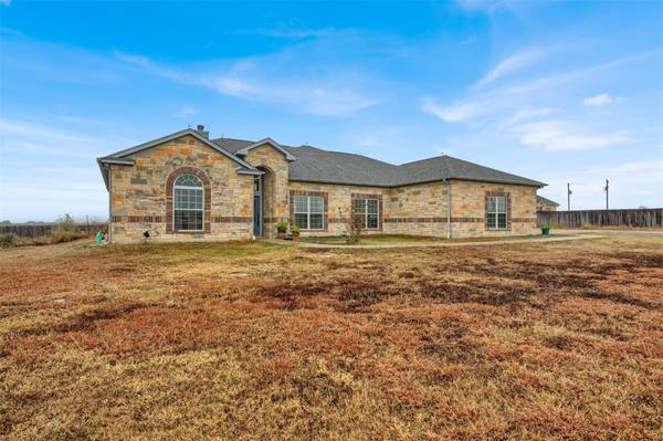 3498 County Road 464, Elgin, TX 78621