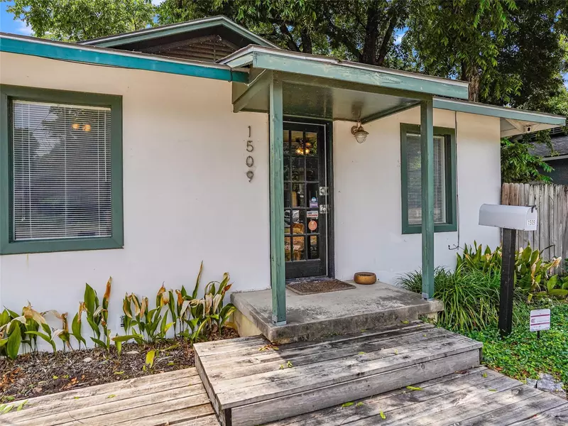 1509 W Koenig LN, Austin, TX 78756