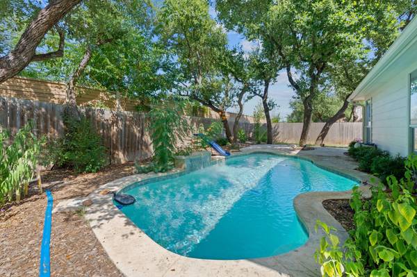 2906 Briona Wood LN, Cedar Park, TX 78613