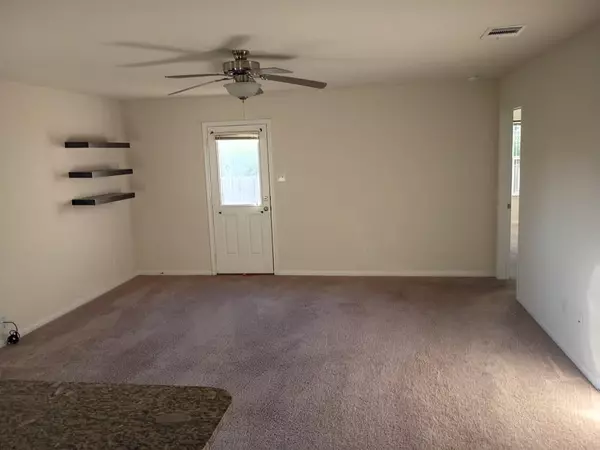 Jarrell, TX 76537,5013 Cressler LN