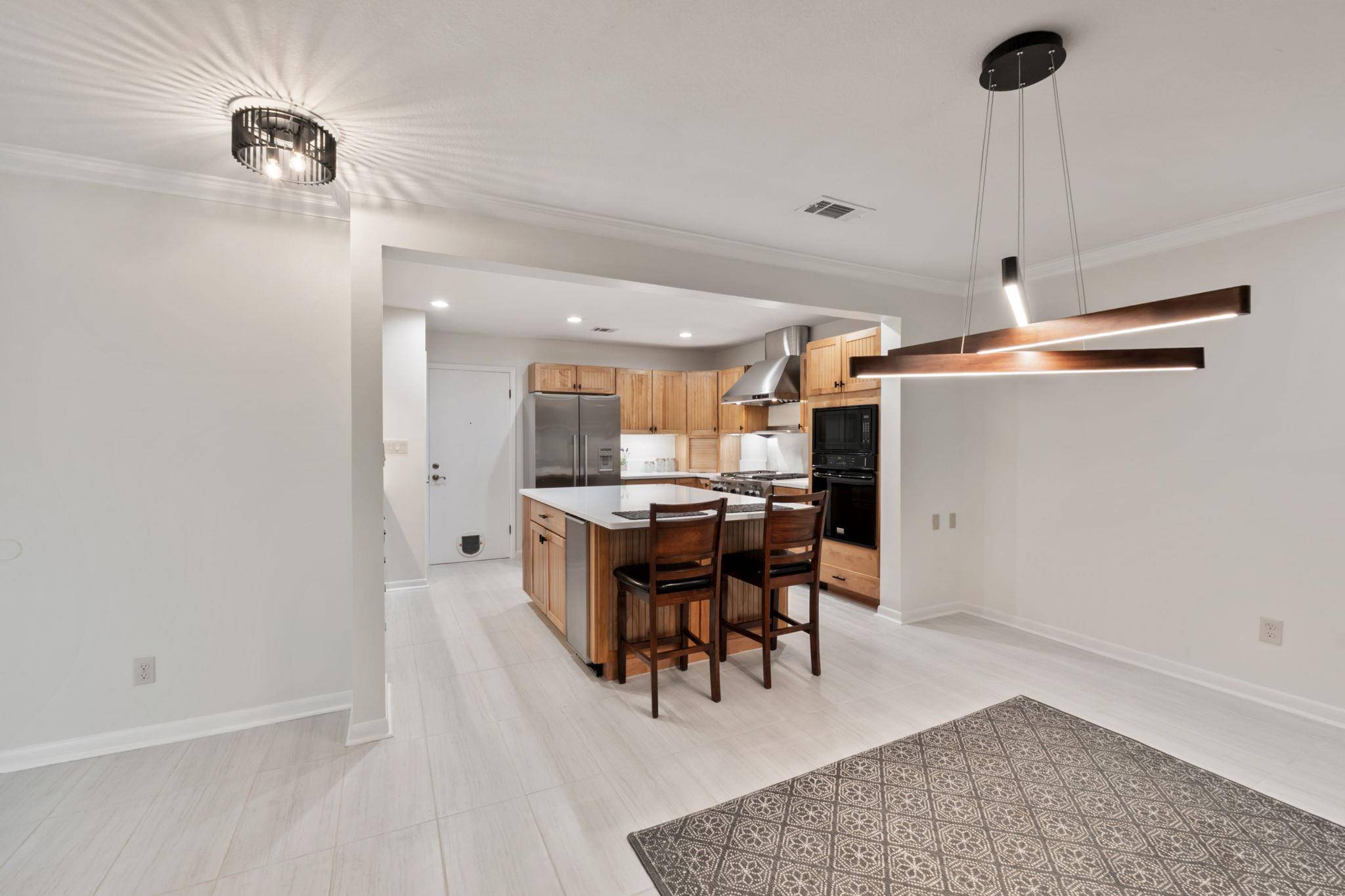 Austin, TX 78759,9106 Rockcrest CIR
