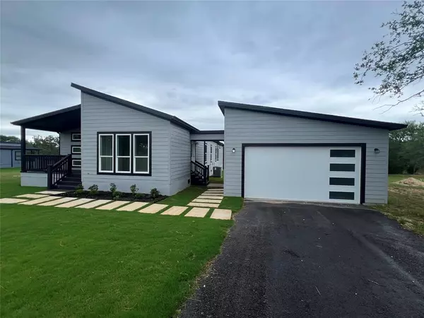 Dale, TX 78616,850 Chamberlin RD