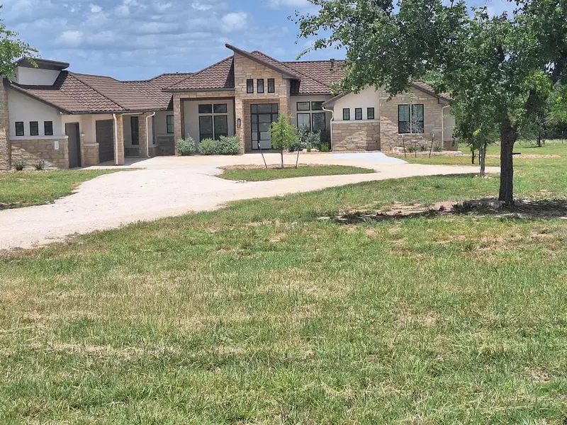 120 NW Strada Luca NW, Florence, TX 76527