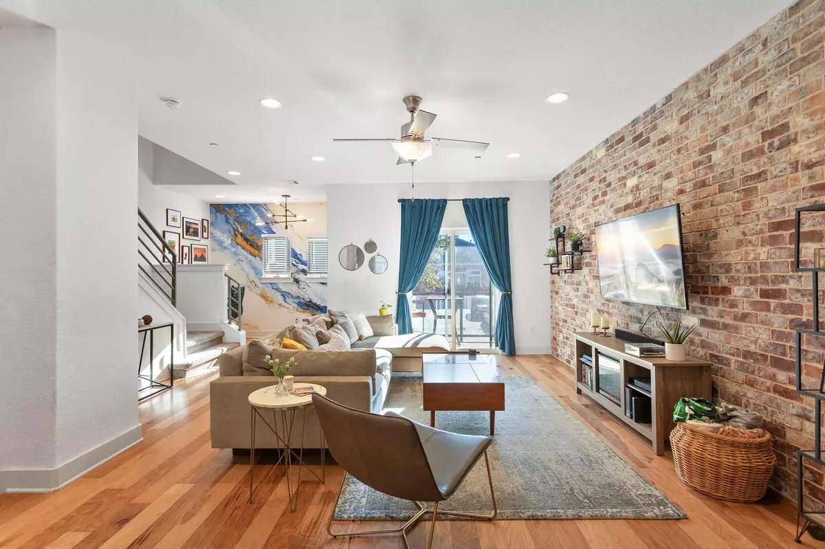 Austin, TX 78741,7203 Bassett CT