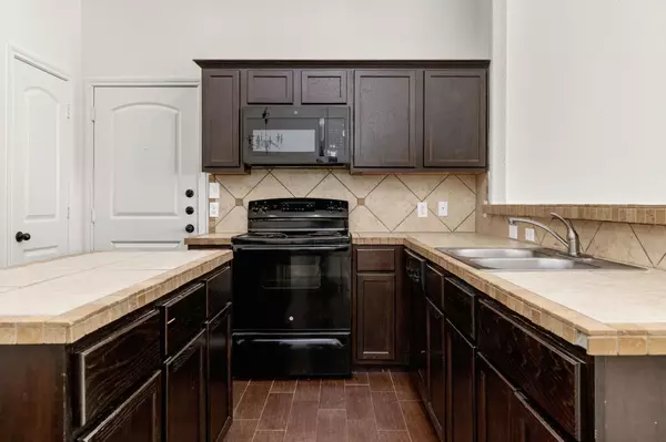 New Braunfels, TX 78130,586 Creekside CIR