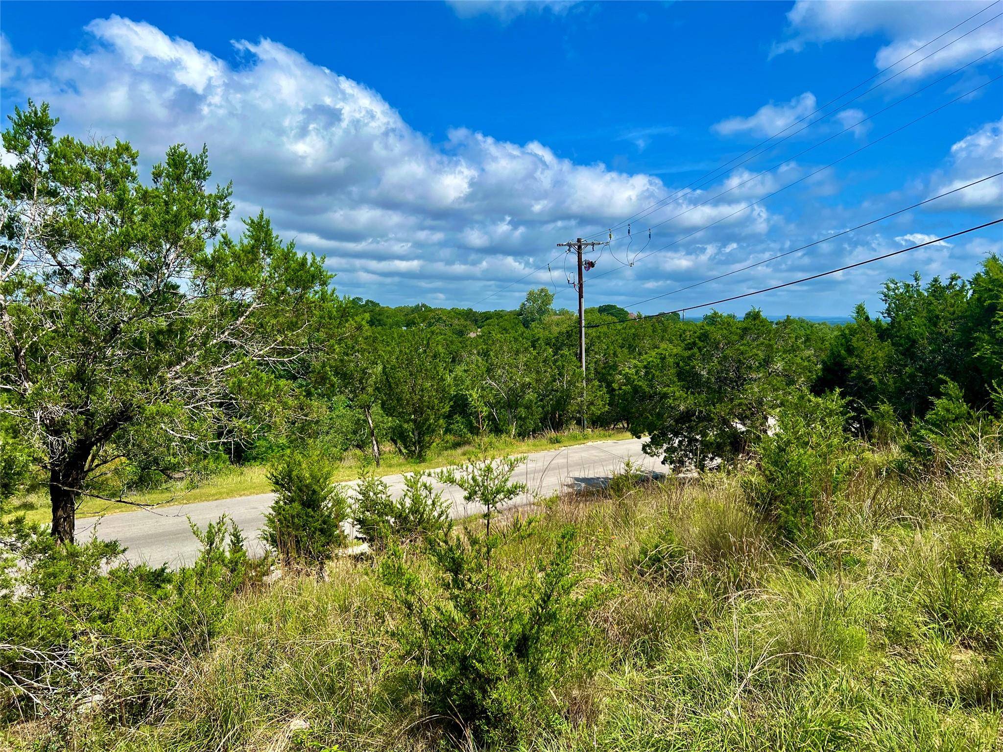Lakeway, TX 78734,512 HIGHLANDER ST