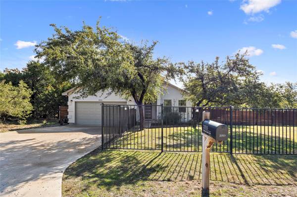 21513 Santa Carlo Ave, Lago Vista, TX 78645