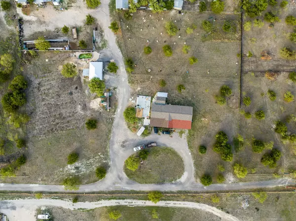 Dale, TX 78616,835 Tomahawk TRL