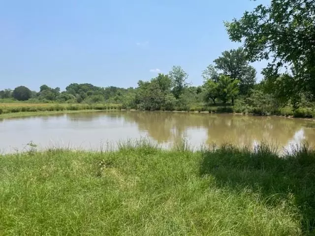 1010 County Road 490, Elgin, TX 78621